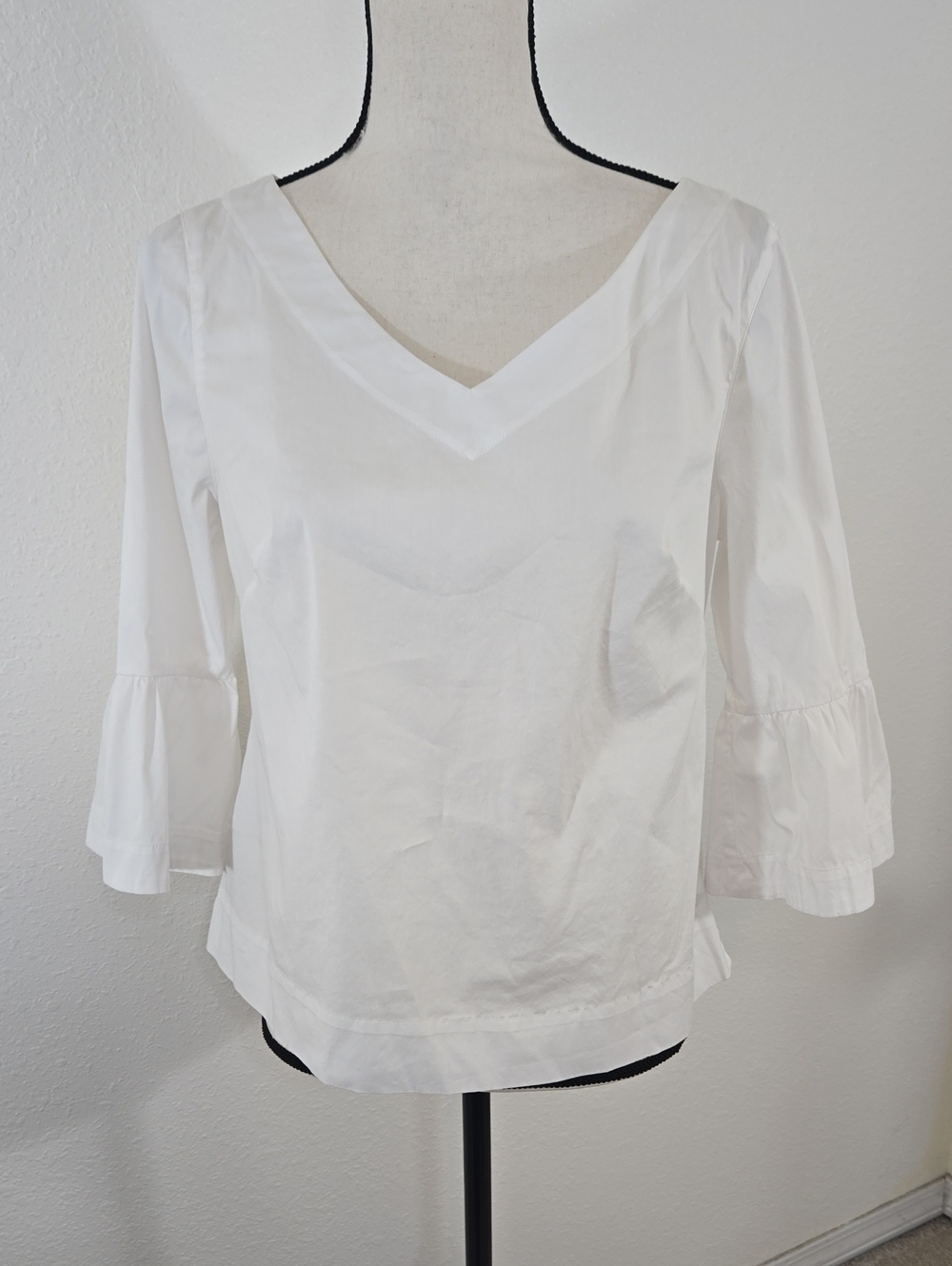 White House Black Market White V-Neck Bell Sleeve Blouse Prairie Cottagecore, 6